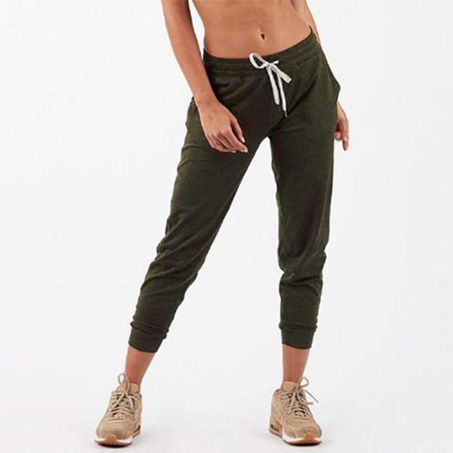 Camping Clothes for Women — Stylish and Functional Outfits for the